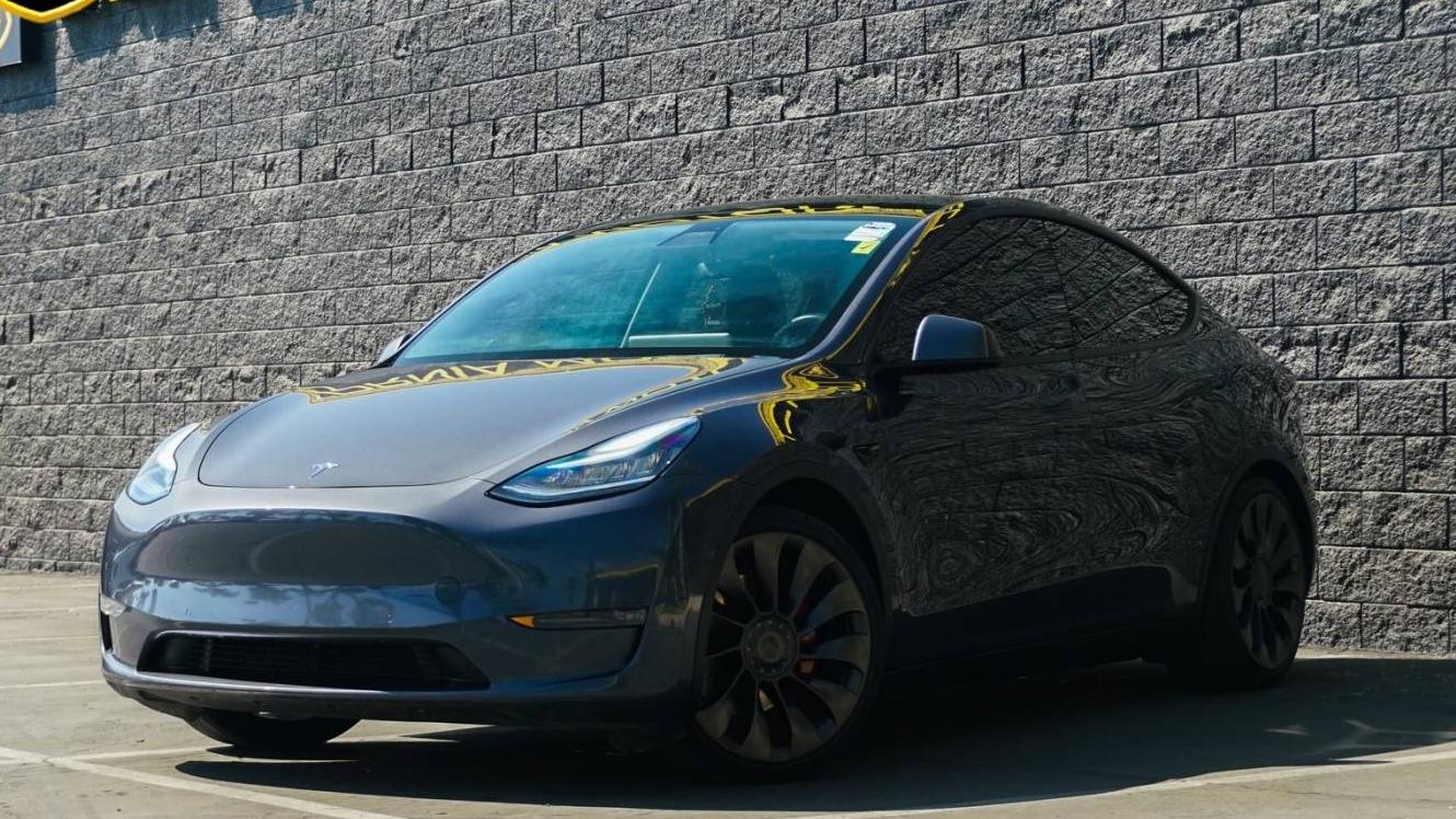 TESLA MODEL Y 2020 5YJYGDEF1LF001425 image